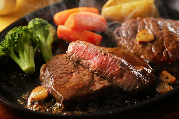 モモ肉は「硬い」どころか、赤身好きにはたまらない旨味の宝庫